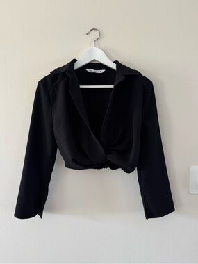 Zara Black Cropped Twist-Front Blouse
